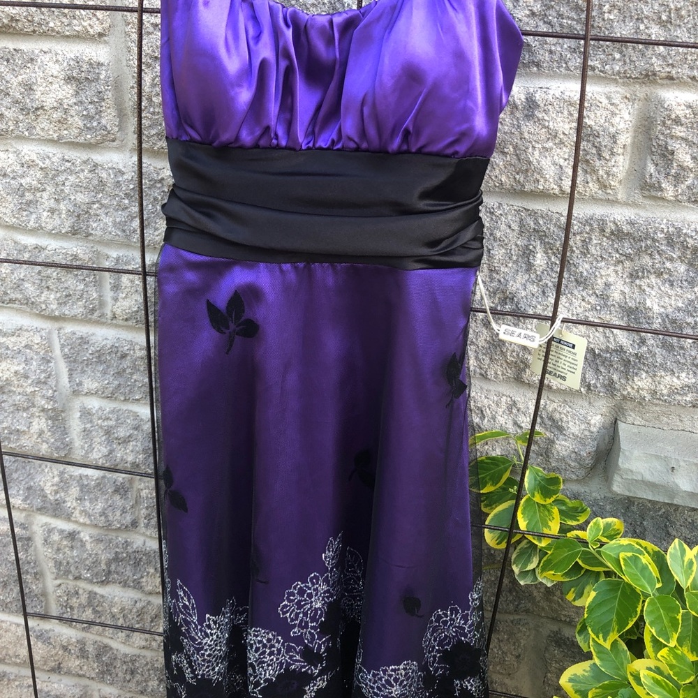 Jolie ladies dress Size 2